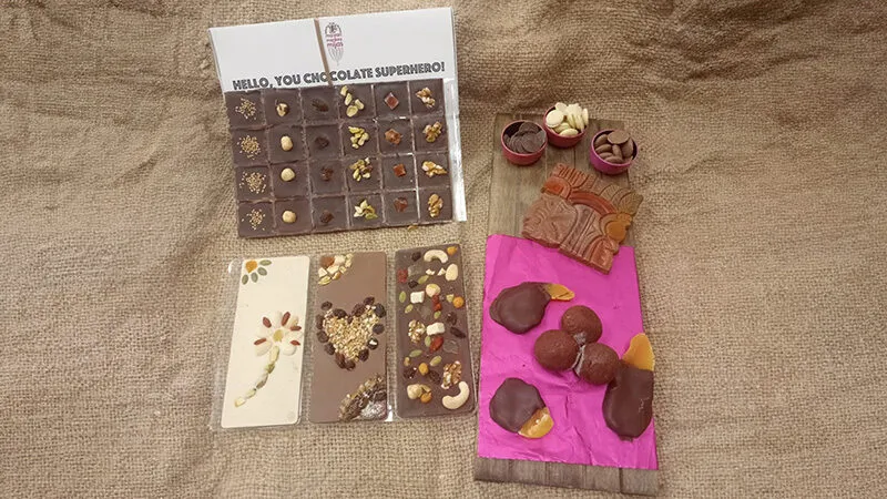 Mayas and Messy Monkeys