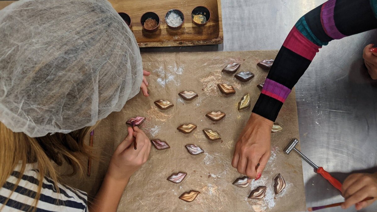 Cómo Hacer Bombones — Aprende Técnicas Profesionales de Chocolate en Mijas